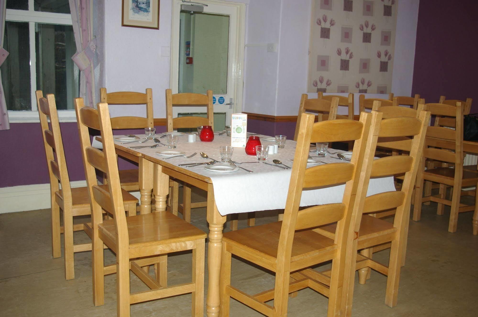 Yha Snowdon Ranger Hostel Llanberis Buitenkant foto